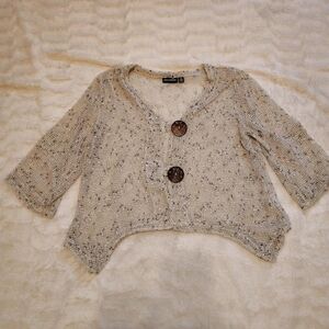 Nina Leonard White And Black Poncho Top